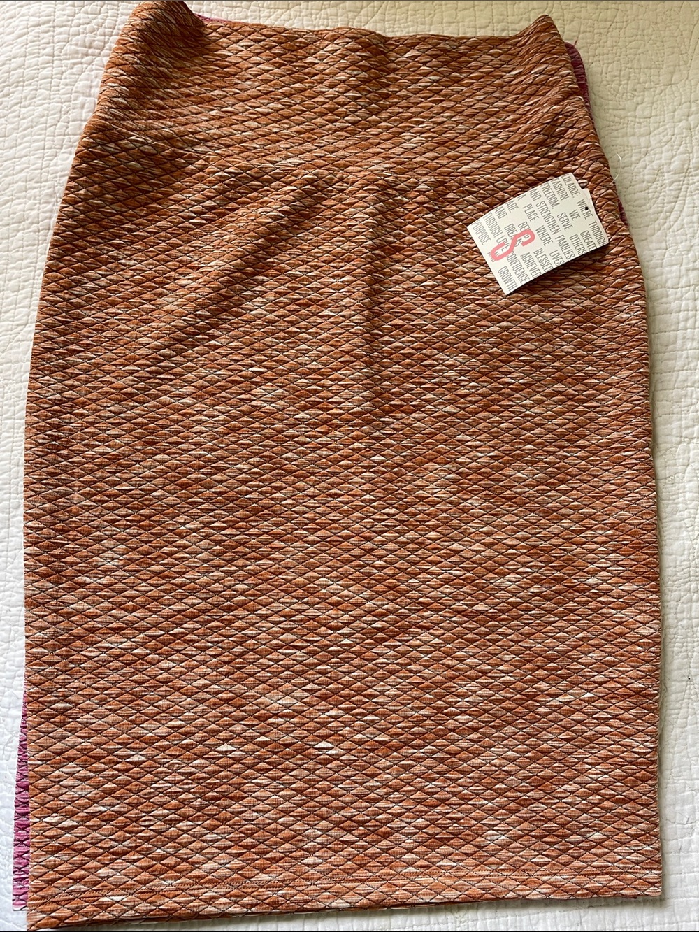 2 LuLaRoe Cassie Pencil Skirts in Pink and orange spice Heathered quilted - Picture 2 of 7